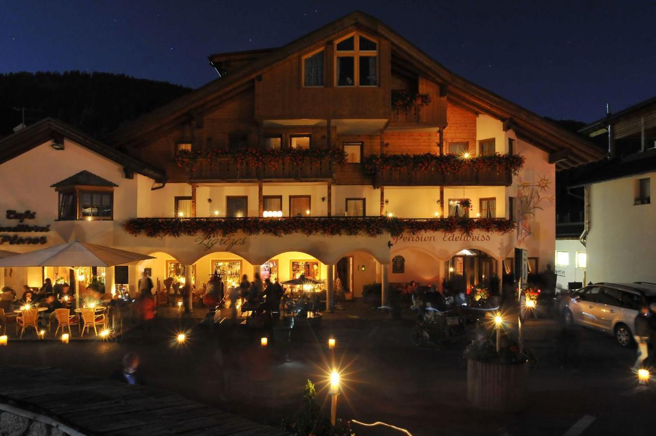 Pensione Edelweiss St. Kassian Exterior foto